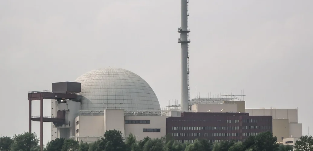 Pembangkit Listrik Tenaga Nuklir Pilar Energi Bersih Masa Depan