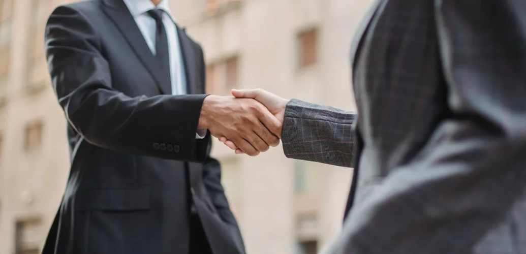 Pentingnya Komunikasi dan Customer Relation Management Bagi Bisnis