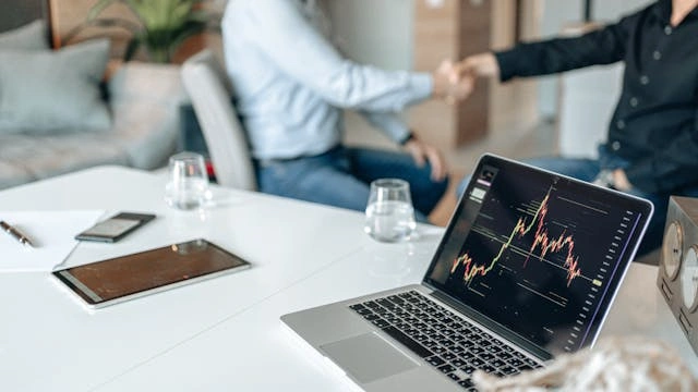 Memakai Parameter dan Set untuk Analisis What-If Cepat