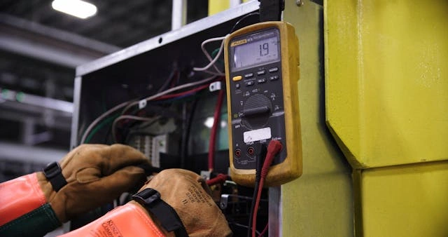 Simulasi Load Flow untuk Evaluasi Tegangan dan Losses